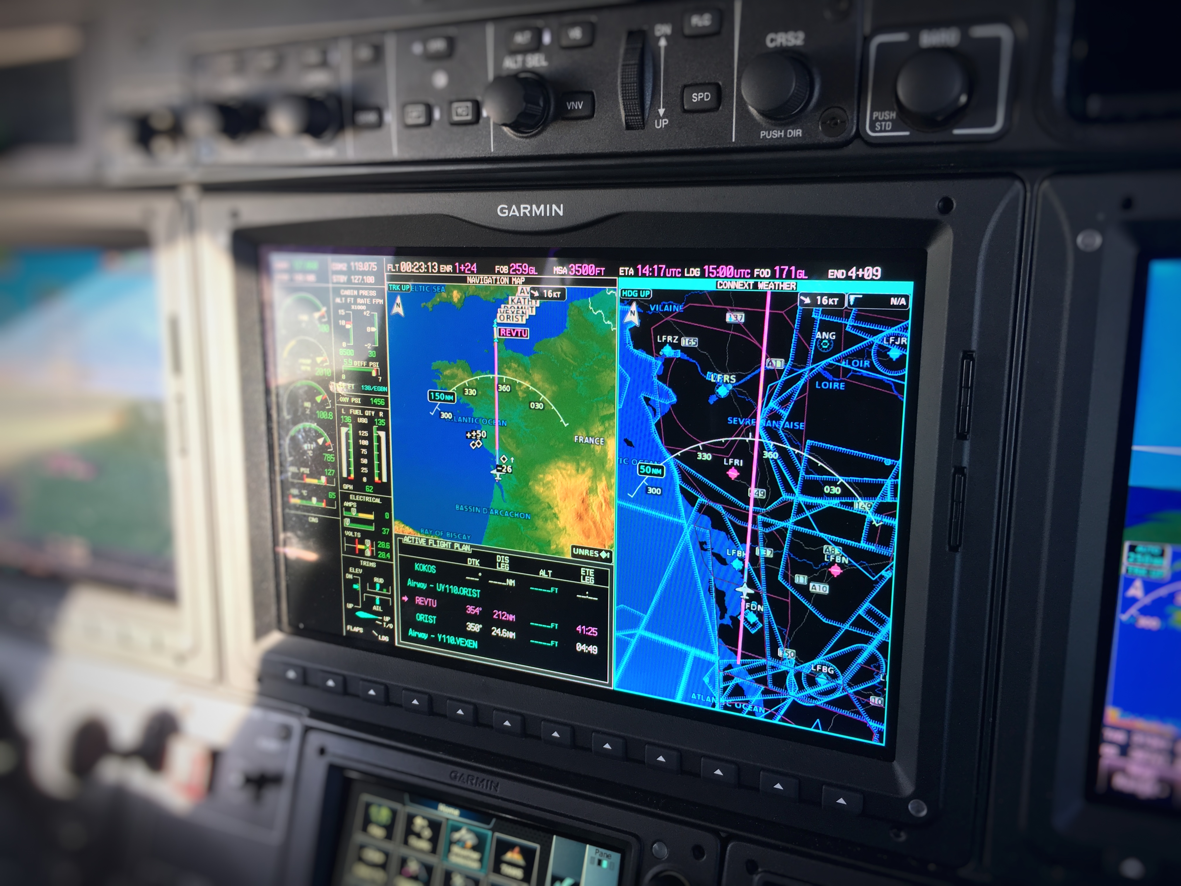 Aircraft instrumant panel